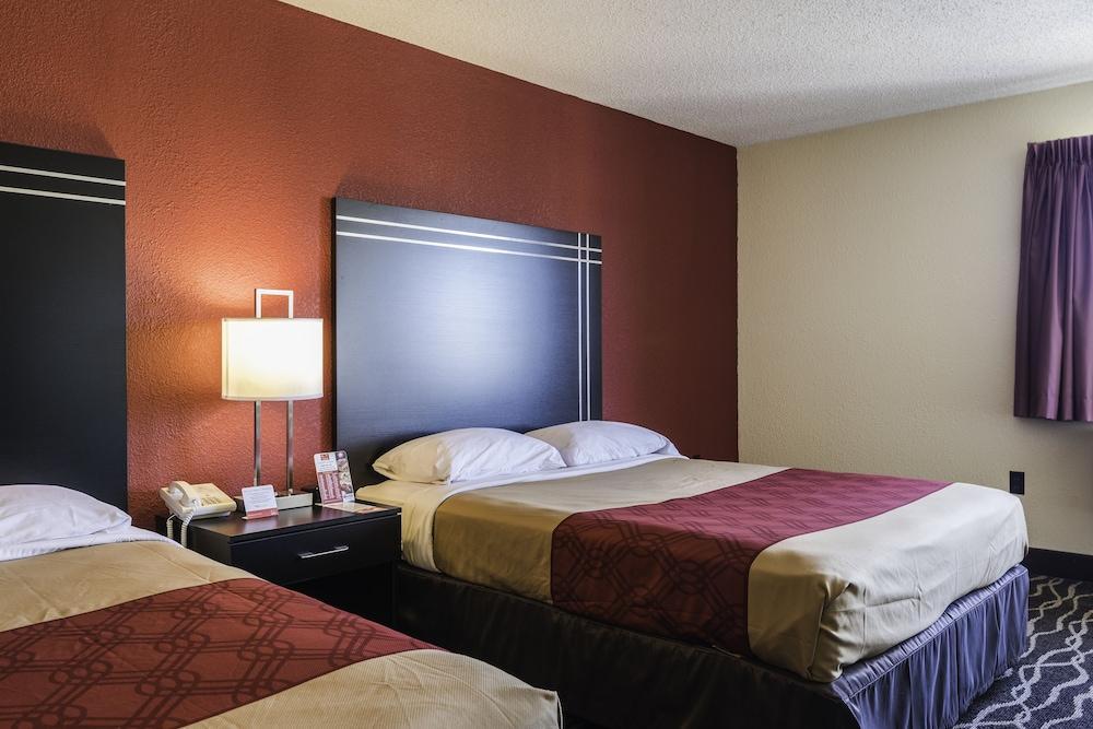 Econo Lodge Cleveland Southeast - Kent Streetsboro Exterior photo
