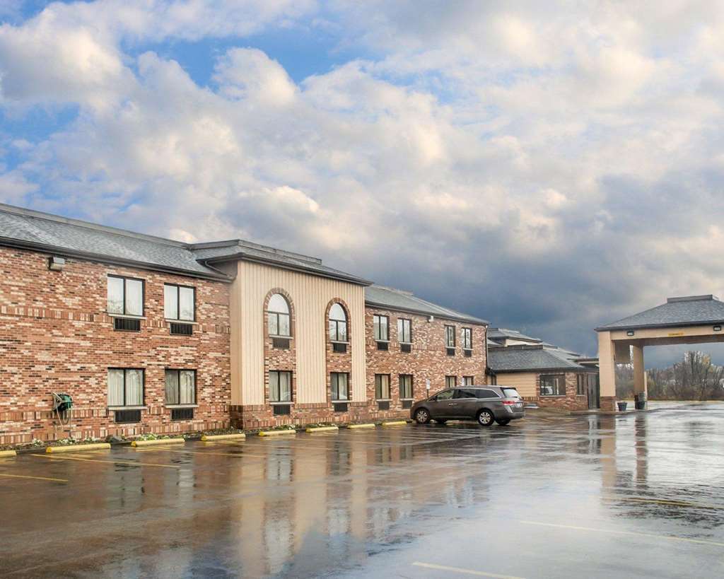 Econo Lodge Cleveland Southeast - Kent Streetsboro Exterior photo
